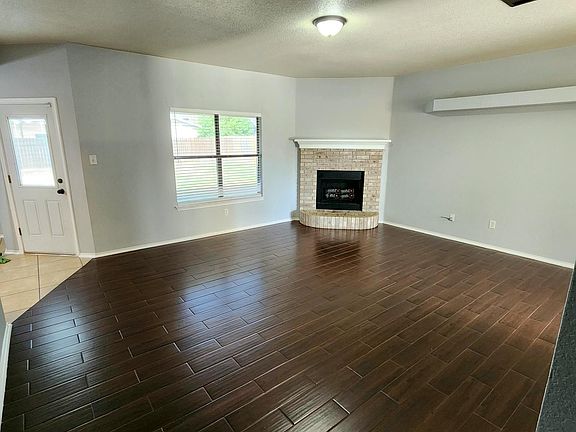 5th image of 2605 Westwood Dr