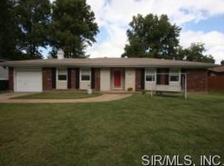 1011 W Harnett St, Mascoutah, IL 62258