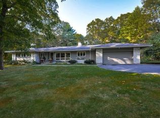 7 Yorkshire Rd, Dover, MA 02030