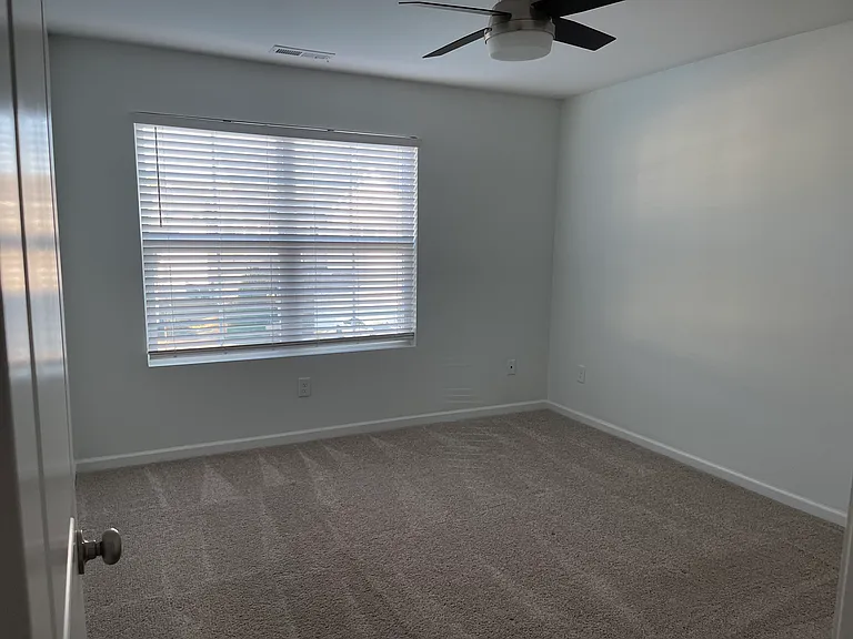1403 Southpoint Trl — Photo 6