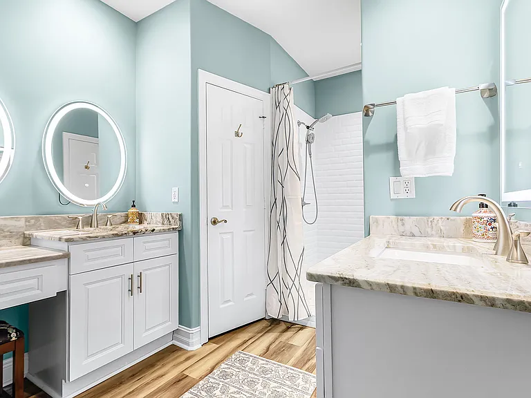 5610 Cape Harbour Dr #201 — Photo 26