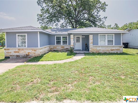 2nd image of 1111 S Martin Luther King Jr Dr