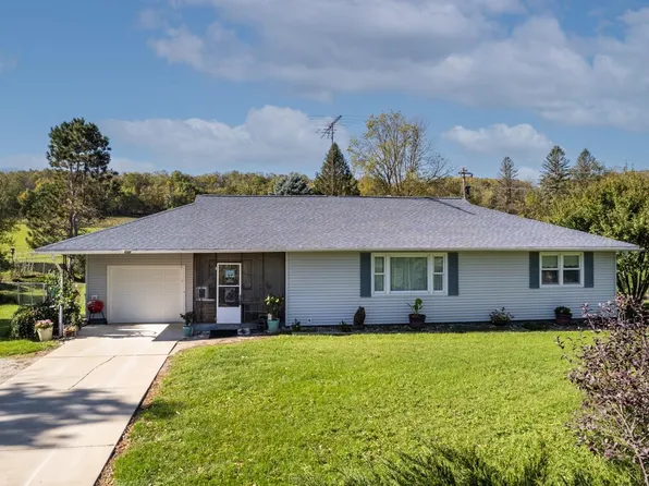 835 Mill Creek Rd NW, Chatfield, MN 55923