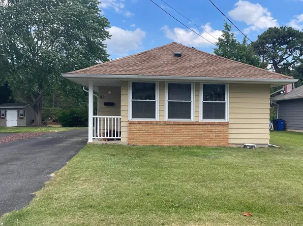 82 Parisian Drive, Toms River, NJ 08753