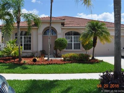 565 SW 180th Ave, Pembroke Pines, FL, 33029