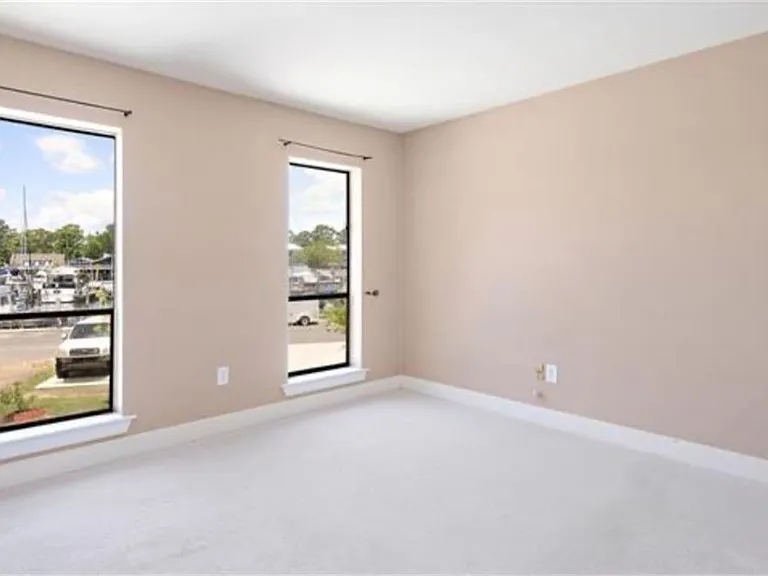 404 Tchefuncte Oaks Dr #404 — Photo 12