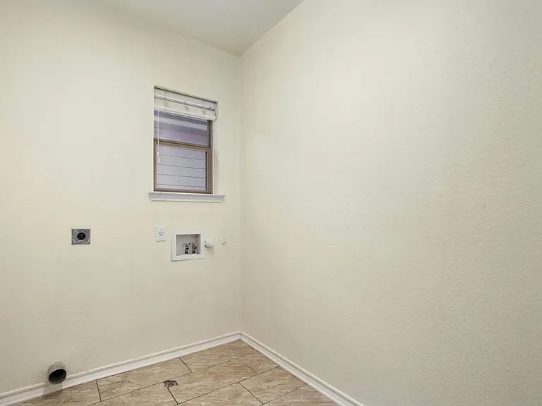 1210 Tweed Willow — Photo 15
