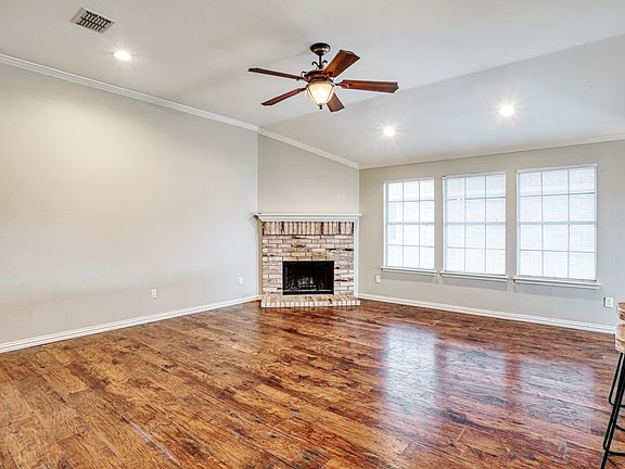 5th image of 707 Overton Dr