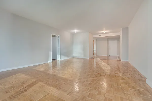 Rented by PocketBroker Inc | media 38