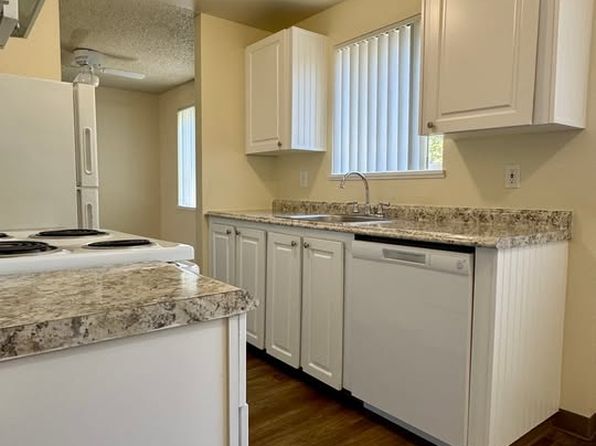 10570 SE Cherry Blossom Dr #48