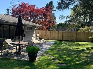 706 Saint Francis Dr, Broomall, PA 19008