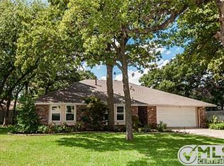 3401 Pecan Cir, Bedford, TX 76021
