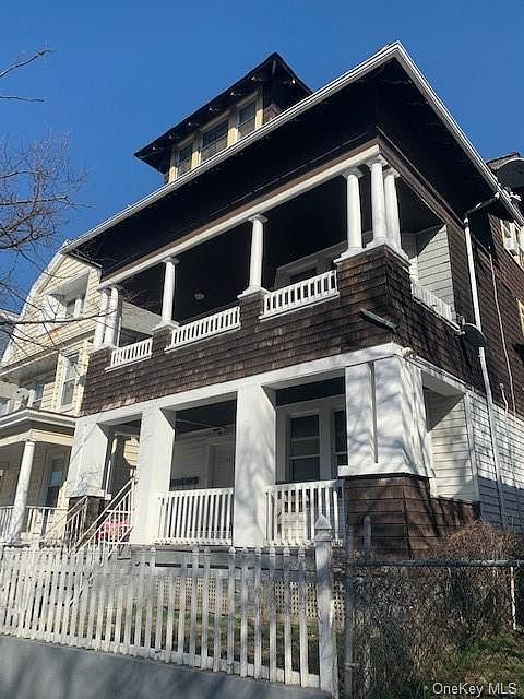 1st image of 110 Elliott Ave