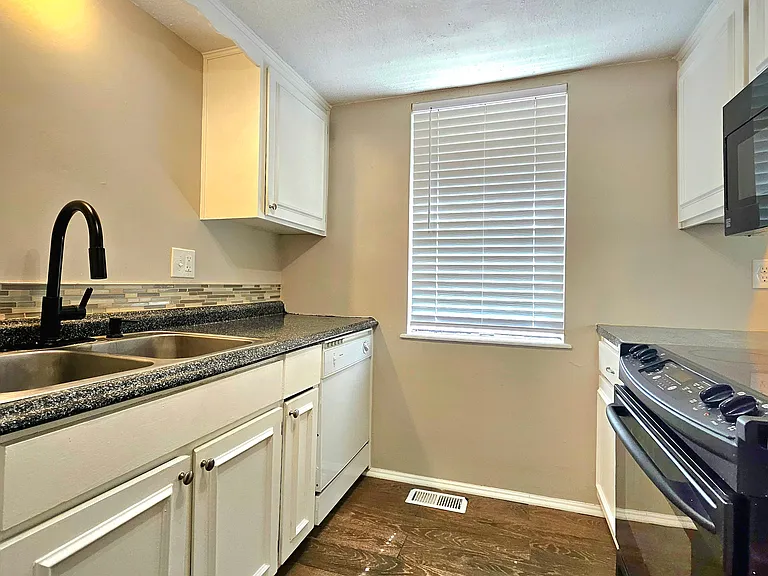 3118 Eaton St #3118 — Photo 3