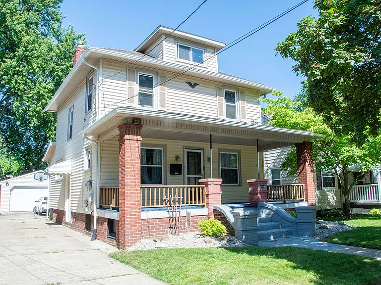 1212 Tulip St — Photo 1