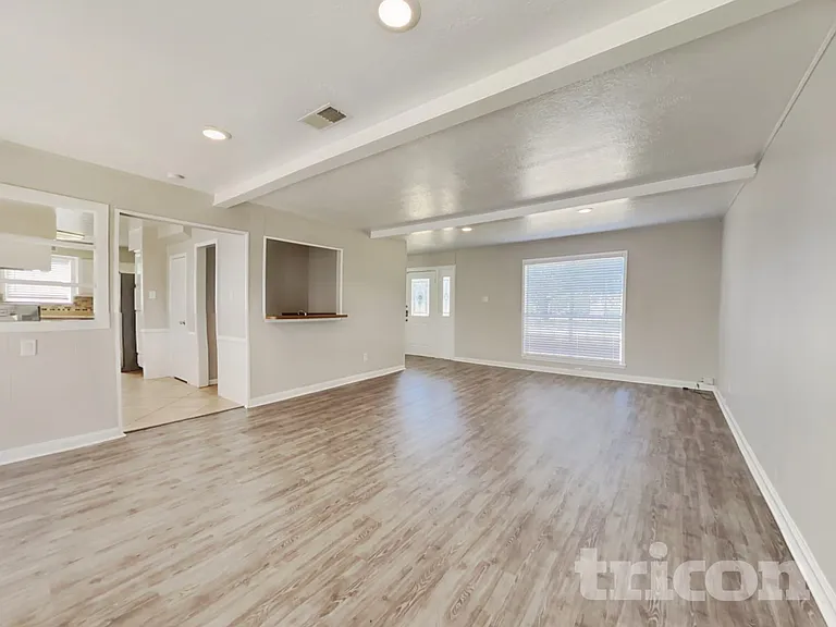 22731 River Birch Dr — Photo 3
