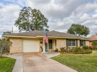 918 Stonecrest Dr, Houston, TX 77018