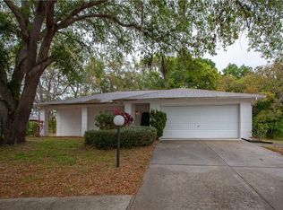 8631 Gold Pine Dr, Port Richey, FL 34668