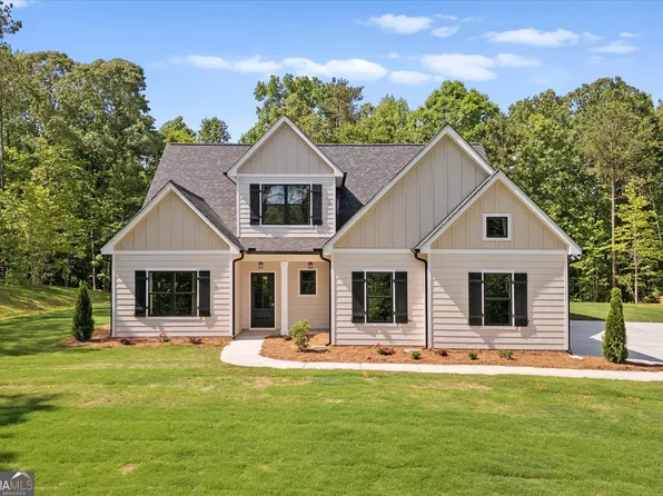 130 W Lake Blvd, Carrollton, GA 30116