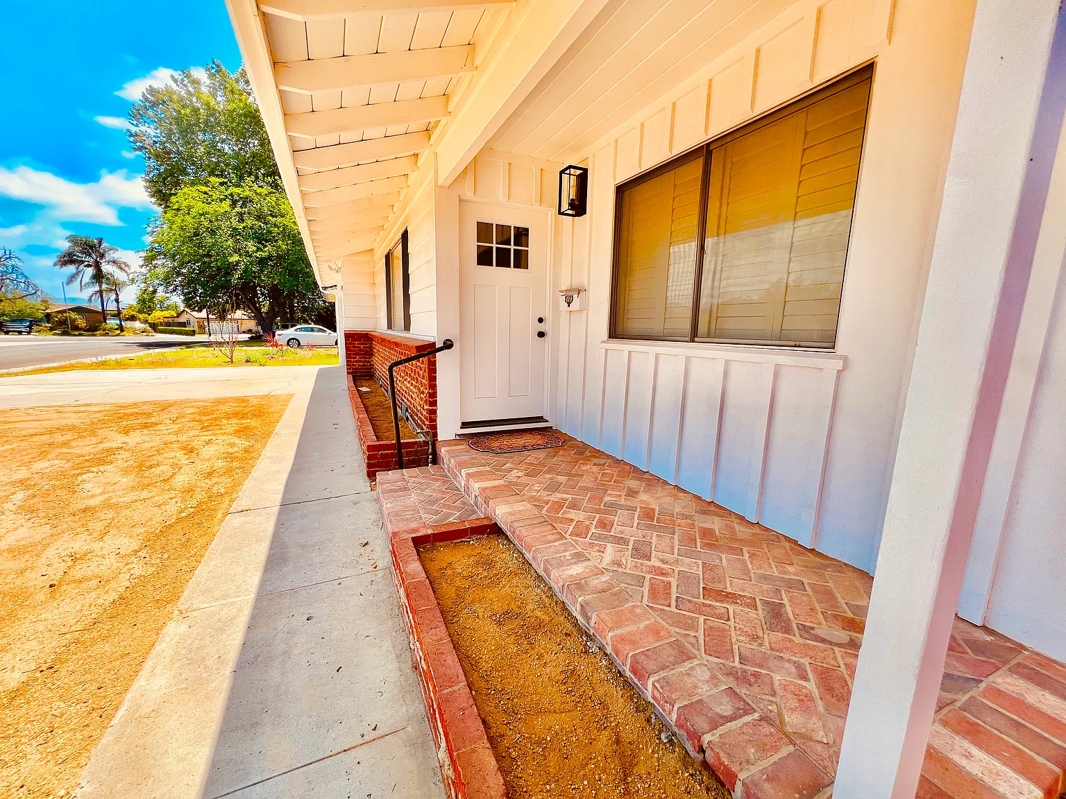 3 bed, 1800 sqft, $3,950 — Photo 2