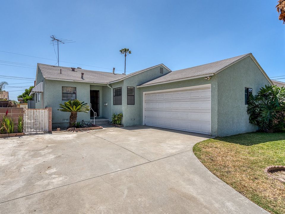 1st image of 8344 Clarinda Ave