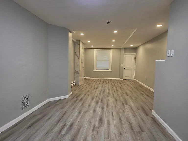 4917 Reno St — Photo 13