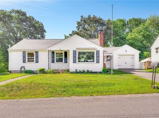 115 Waterman St, Cumberland, RI 02864