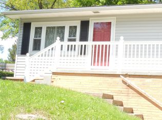 43 Juanita Dr, Zanesville, OH 43701