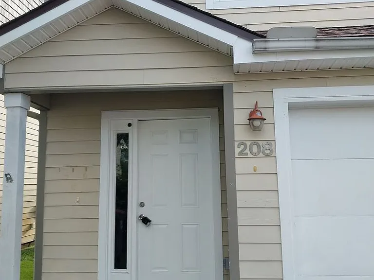 208 Callaway Chase Ln — Photo 1