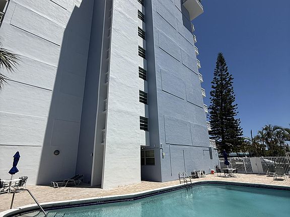 5th image of 13155 Ixora Court #804
