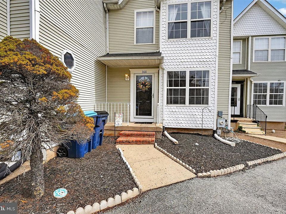1st image of 368 Park Ln