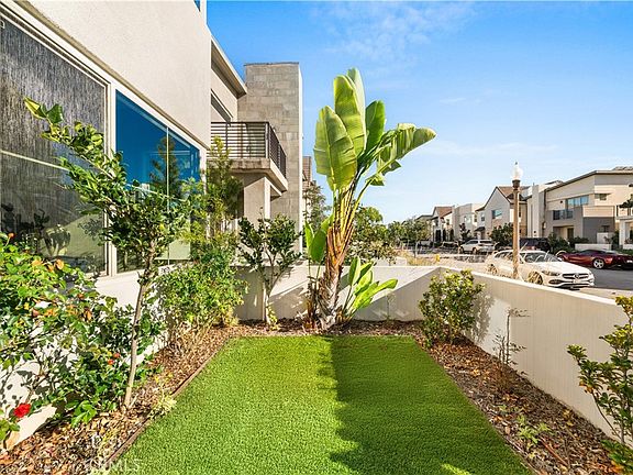 5th image of 151 Scale