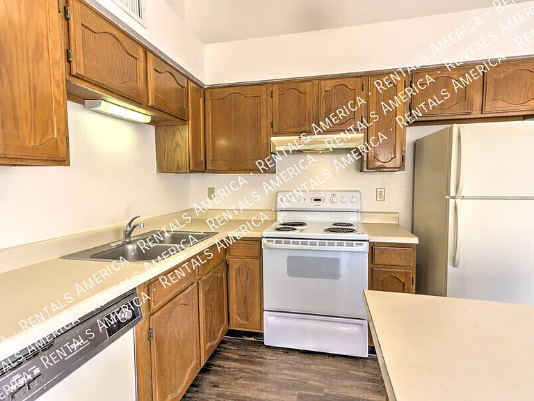 2950 W Avenida Destino — Photo 7