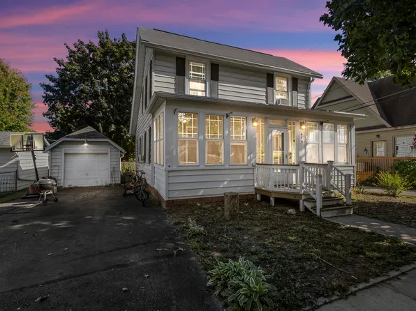 616 West St, Baraboo, WI 53913