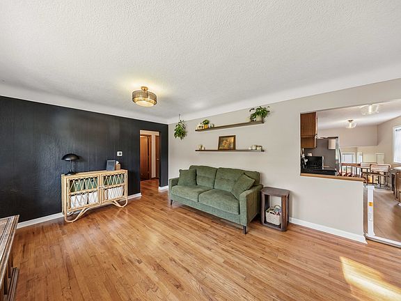 3rd image of 6001 Snyder Ave