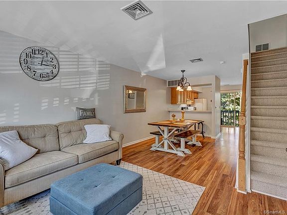 5th image of 50 Manorwood Dr #50