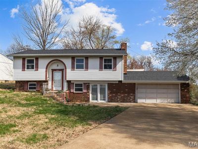 953 E 1st St, Washington, MO, 63090