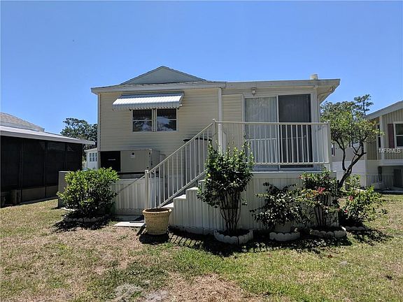 3rd image of 178 Crown Point Dr