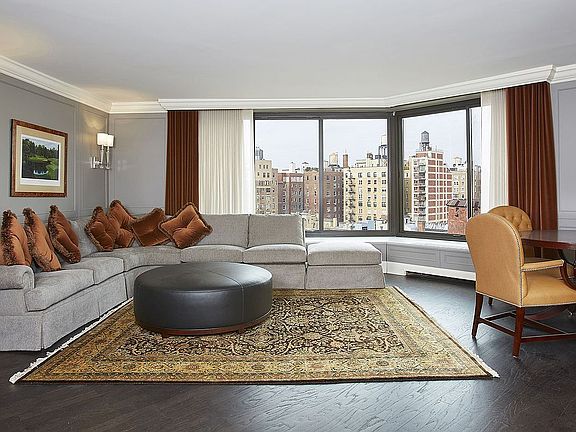 2nd image of 40 E 94th St #11DE