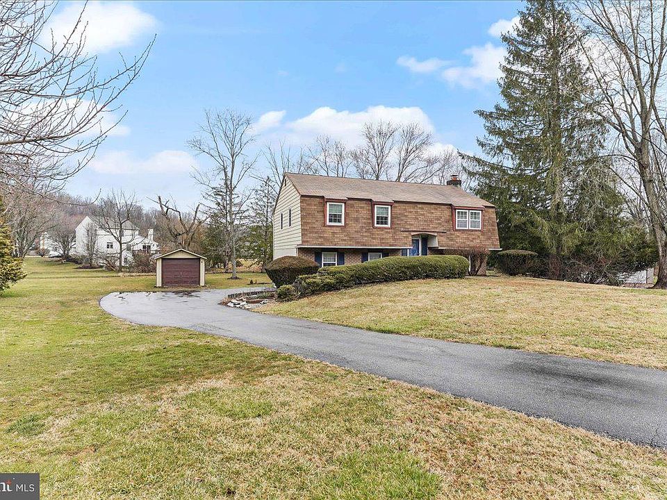 1st image of 46 Marshall Cir
