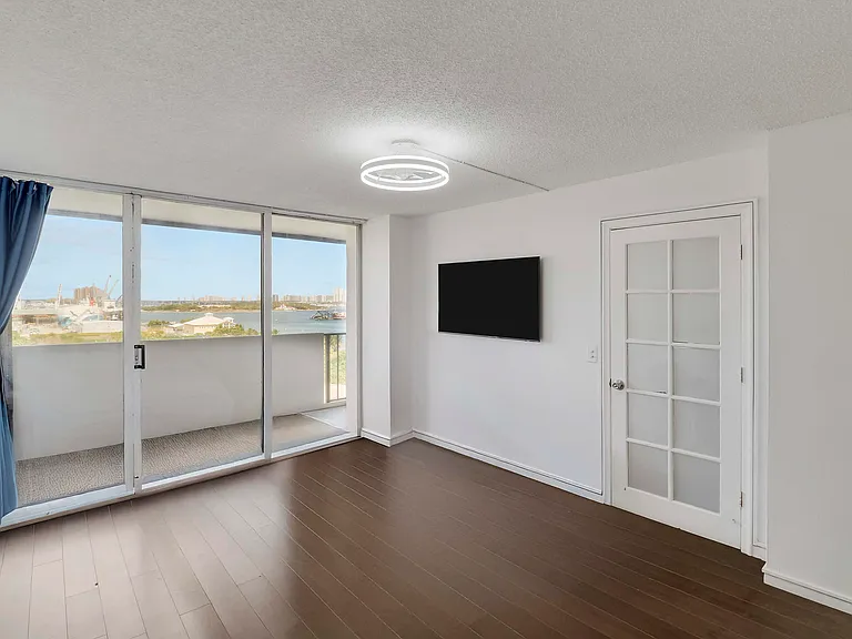 5600 N Flagler Dr #1001 — Photo 19