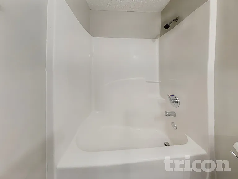 215 Comet Ct — Photo 14