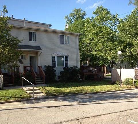 2nd image of 292 Sprague Ave