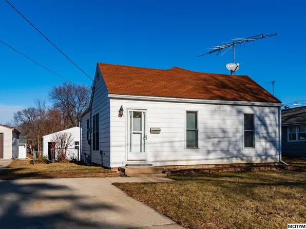 948 8th St SE, Mason City, IA 50401