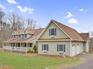 123 White Birch Rdg, Lake Ariel, PA 18436