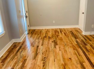 677 Elm St #1, New Haven, CT 06511