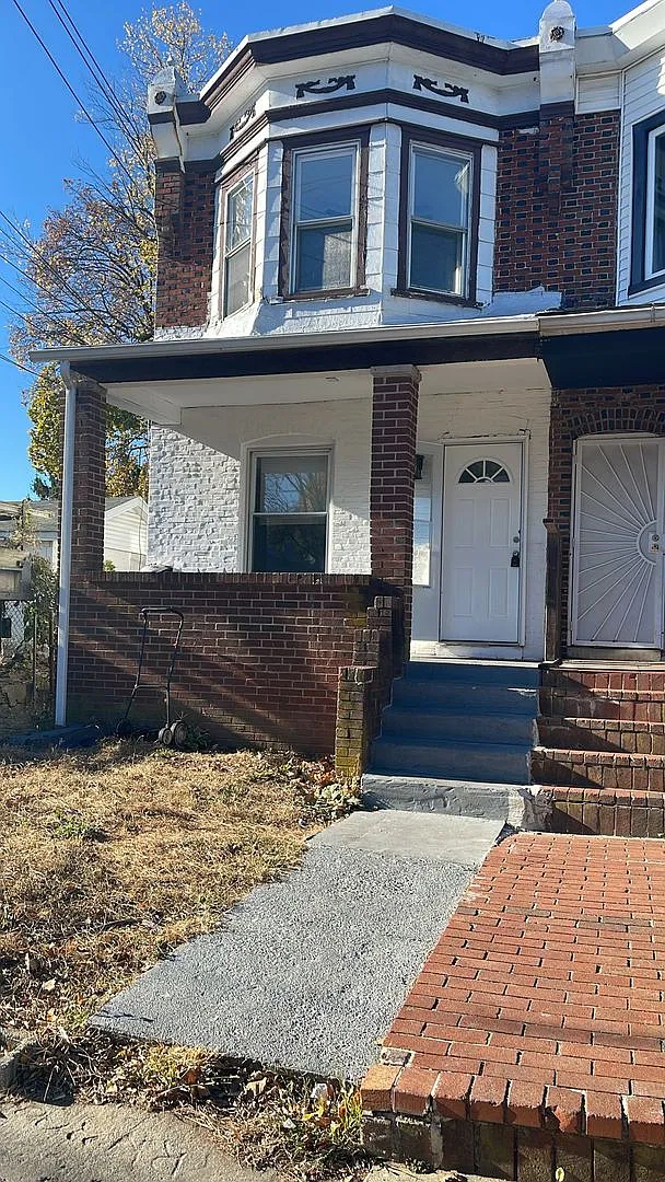 Spacious 3-Bedroom Home with Updated Kitchen & Large Backyard — Photo 1