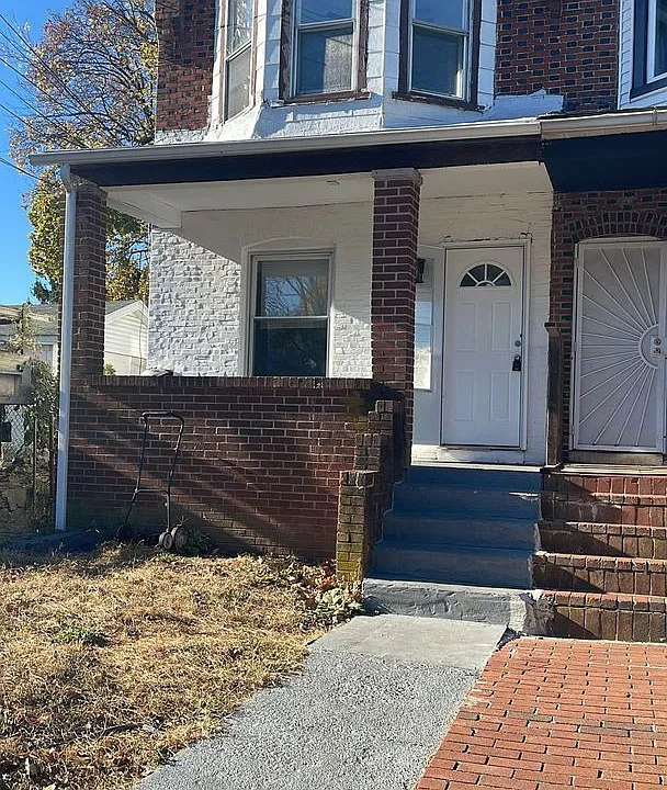 112 Staley Ave