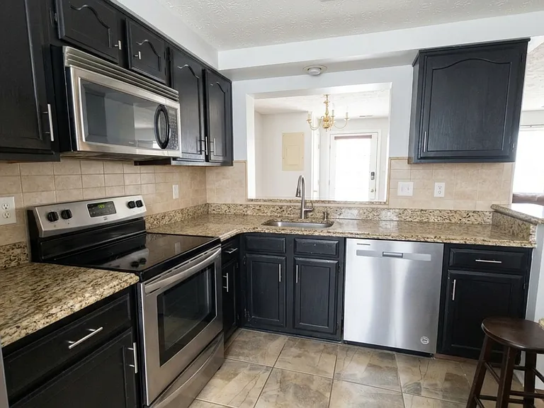 594 Cascade Way #1 — Photo 8