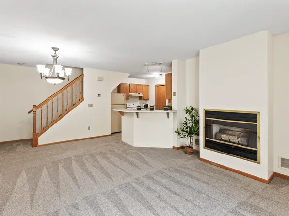 4102 Durham Ct #120, Saint Paul, MN 55122